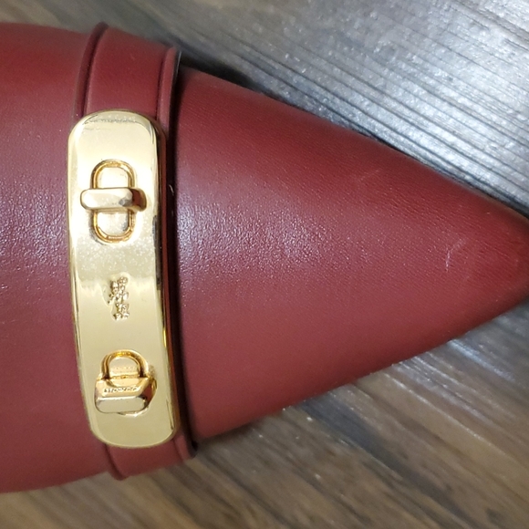 Coach Bowery Pumps /Heels~ 10B - Picture 2 of 7